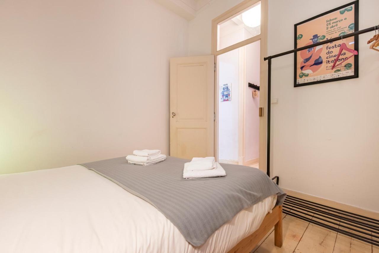 3Bdr Mouraria Apartment By Lovelystay Lisbon Bagian luar foto